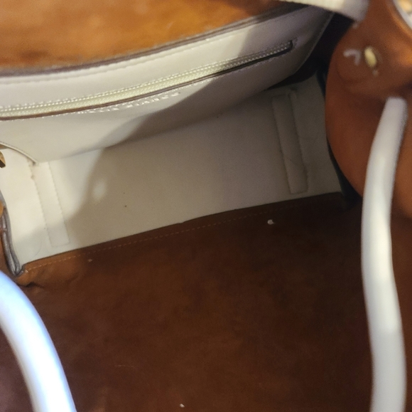 MELIE BIONCO LARGE CROSSBODY W GOLD CHAIN STRAP - Picture 4 of 15